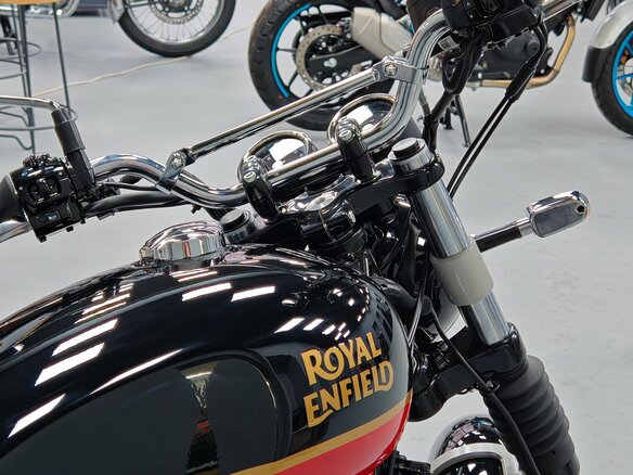 2025 Royal Enfield Interceptor, чёрный, 699000 рублей - вид 12