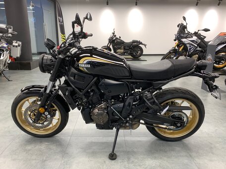 2023 Yamaha XSR700, чёрный, 890000 рублей, вид 2