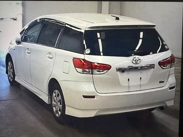 2010 Toyota Wish II, белый, 990000 рублей - вид 1