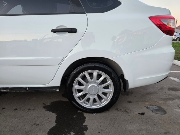 2014 Lada (ВАЗ) Granta I, белый, 313000 рублей - вид 15