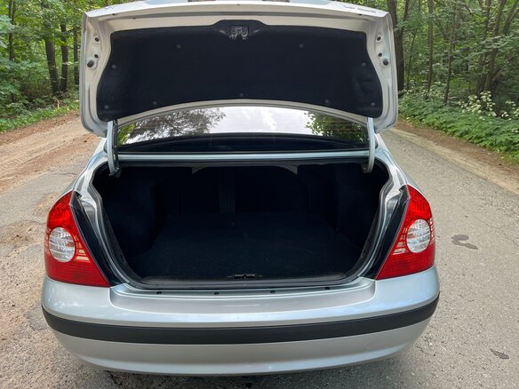 2004 Hyundai Elantra III (XD2) Рестайлинг, серебристый - вид 8
