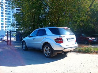 2008 Mercedes-Benz M-Класс 350 II (W164), серый, 1250000 рублей, вид 4