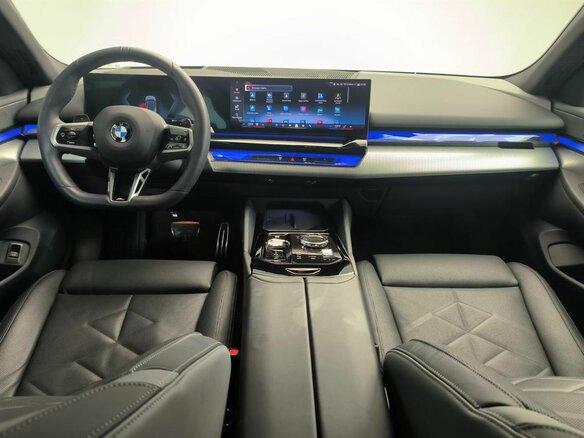 2025 BMW 5 серии 530i xDrive VIII (G60/G61/G68), серый, 8990000 рублей - вид 10