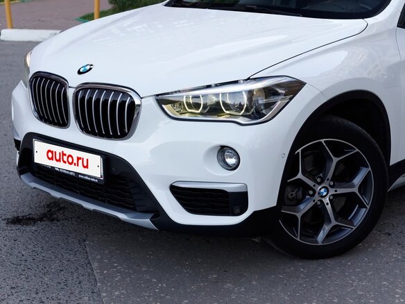 2015 BMW X1 20i xDrive II (F48), белый, 2140000 рублей - вид 17