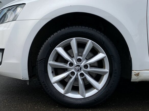 2014 Skoda Octavia III (A7), белый, 849000 рублей - вид 8