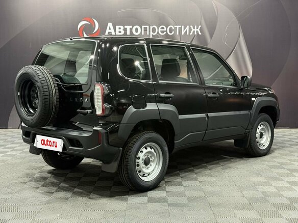 2026 Lada (ВАЗ) Niva Travel I Рестайлинг, чёрный, 1528000 рублей - вид 5