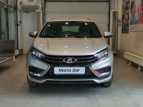 2026 Lada (ВАЗ) Vesta SW I Рестайлинг (NG), серебристый, 1865000 рублей - вид 1