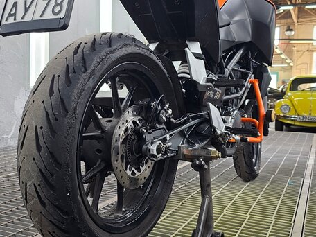 2014 KTM 125 Duke, оранжевый, 320000 рублей, вид 3
