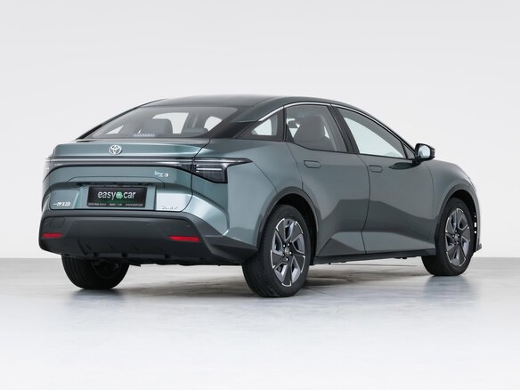2026 Toyota bZ3, зелёный, 2701000 рублей - вид 5