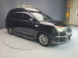 2018 SsangYong Korando Turismo I, чёрный, 1890000 рублей, вид 3
