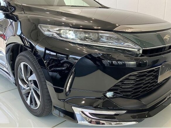 2019 Toyota Harrier III (XU60) Рестайлинг, чёрный - вид 8