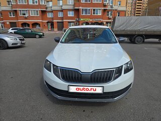 2017 Skoda Octavia III (A7) Рестайлинг, белый, 670000 рублей, вид 1