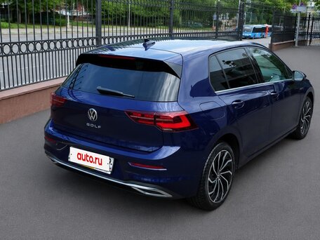 2021 Volkswagen Golf VIII, синий, 2980000 рублей, вид 5