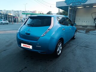 2011 Nissan Leaf I (ZE0/AZE0), синий, 745000 рублей, вид 4