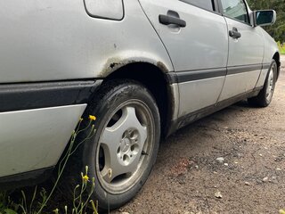 1995 Mercedes-Benz C-Класс 180 (PMS) I (W202), серебристый, 300000 рублей, вид 3