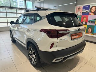 2021 Kia Seltos I, белый, 2149000 рублей, вид 4