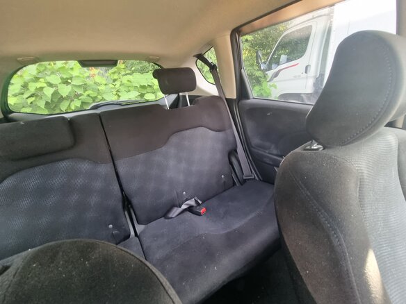 2011 Honda Fit II, чёрный, 690000 рублей - вид 5