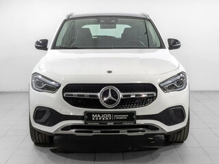 2021 Mercedes-Benz GLA 180 II (H247), белый, 3420000 рублей, вид 2