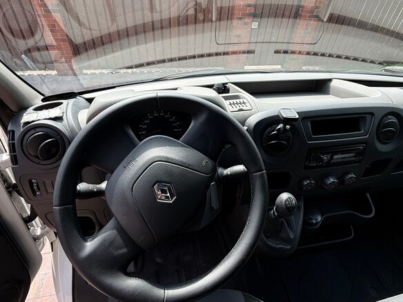 2013 Renault Master, белый, 1795000 рублей - вид 5