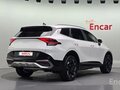 2023 Kia Sportage V, белый, 3250000 рублей - вид 3
