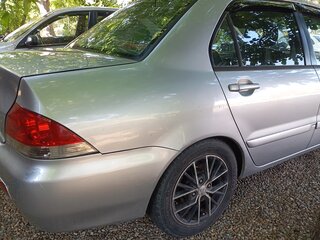 2005 Mitsubishi Lancer IX, серебристый, 550000 рублей, вид 5