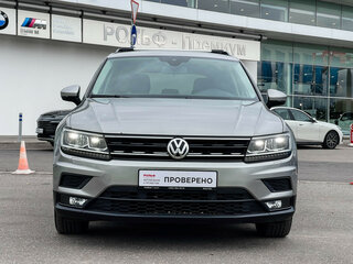 2020 Volkswagen Tiguan II, серый, 1997000 рублей, вид 2