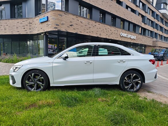 2023 Audi A3 40 TFSI IV (8Y), белый, 3490000 рублей - вид 5