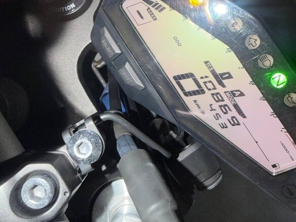 2017 Yamaha MT-09 (FZ-09), чёрный, 950000 рублей - вид 2