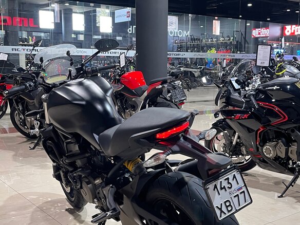 2015 Ducati Monster 821, чёрный, 550000 рублей - вид 5