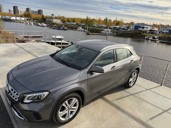 2017 Mercedes-Benz GLA 250 I (X156) Рестайлинг, серый, 2450000 рублей - вид 3