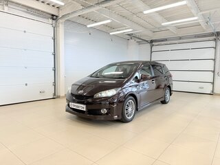 2010 Toyota Wish II, красный, 1249000 рублей, вид 2