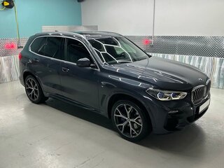 2021 BMW X5 40i IV (G05/G18), серый, 7500000 рублей, вид 3