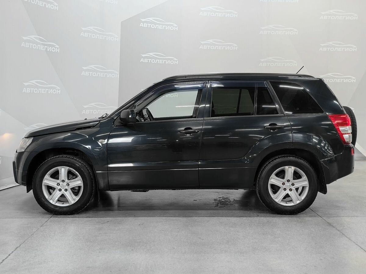 Открыть фотографии: Suzuki Grand Vitara II