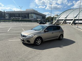 2010 Kia Ceed I Рестайлинг, серый, 650000 рублей, вид 5