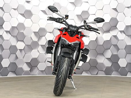 2020 Ducati Streetfighter V4, красный, 1739000 рублей, вид 5