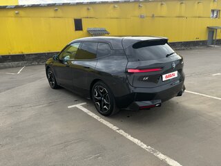 2023 BMW iX xDrive50 I (I20), серый, 8500000 рублей, вид 4