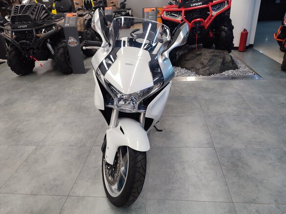 2015 Honda VFR 1200, белый, 1340000 рублей - вид 6