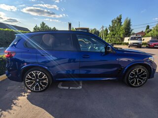 2020 BMW X5 M Competition III (F95), синий, 11990000 рублей, вид 3