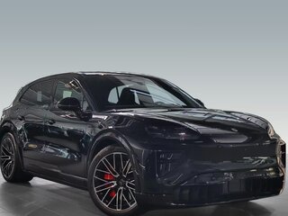 2026 Porsche Cayenne Turbo Electric Coupé IV, чёрный, 25500000 рублей, вид 3
