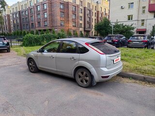 2010 Ford Focus II Рестайлинг, серебристый, 410000 рублей, вид 4