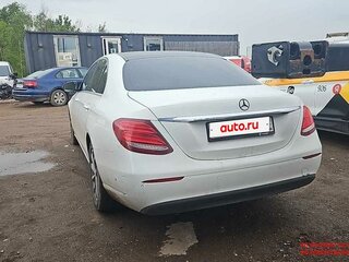 2020 Mercedes-Benz E-Класс 200 V (W213, S213, C238), чёрный, 2220000 рублей, вид 3
