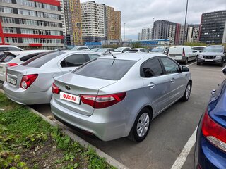 2012 Kia Rio 5-speed III, серебристый, 760000 рублей, вид 4