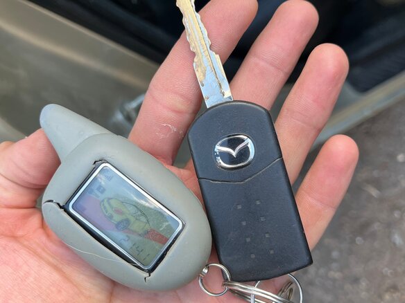 2007 Mazda 3 I (BK) Рестайлинг, золотистый, 349000 рублей - вид 13