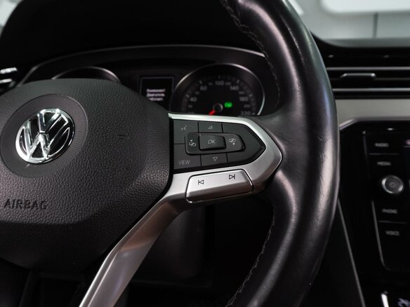 2019 Volkswagen Passat B8 Рестайлинг, белый, 2579000 рублей - вид 18