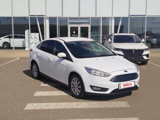 2018 Ford Focus III Рестайлинг, белый, 1210000 рублей, вид 3
