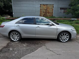 2010 Toyota Camry VI (XV40) Рестайлинг, серебристый, 880000 рублей, вид 1