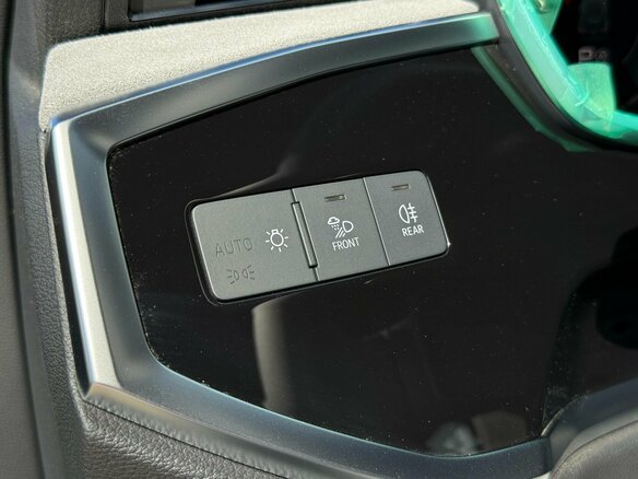 2026 Audi Q3 35 TFSI II (F3), серый, 3780000 рублей - вид 25