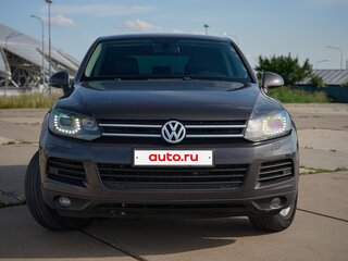 2010 Volkswagen Touareg II, серый, 1990000 рублей, вид 2