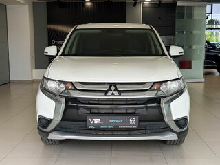 2017 Mitsubishi Outlander III Рестайлинг 2, белый, 1397000 рублей, вид 2