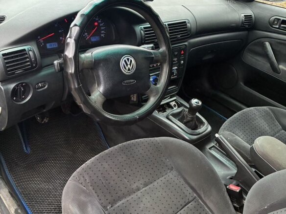 2000 Volkswagen Passat B5, синий - вид 9